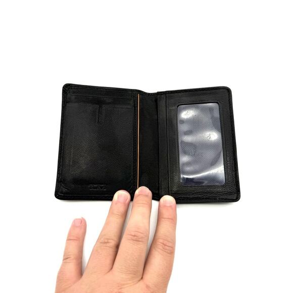 Tumi Black Leather Mini Bi-Fold Card Holder Wallet with ID Slot - Picture 3 of 9